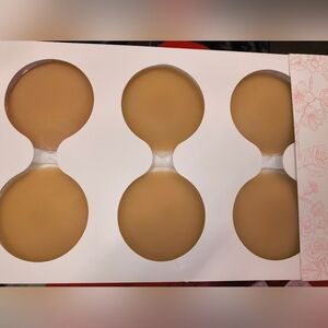 Nude Nipple Coveer